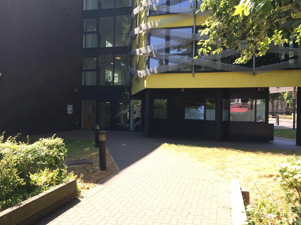 Newington Court Hostel ลอนดอน ภายนอก รูปภาพ